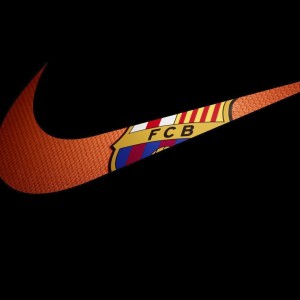 kaiyun官方-莫德里奇魔笛再响，诺坎普陷入沉寂—安帅赛后深情拥抱定格的不仅是胜利，魔笛再响诺坎普，安帅拥抱定格胜利之外的意义